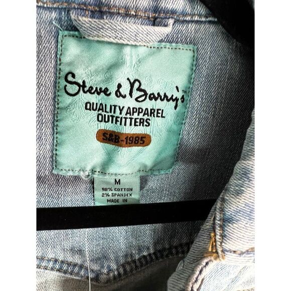 Steve & Barry’s NWT Blue Jean Jacket. Light Wash. Size Junior Medium - Picture 3 of 11